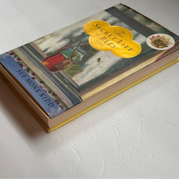 The Secret Life of Bees: A Novel by Sue Monk Kidd | Mystery | Hardcover Book - Picture 7 of 10